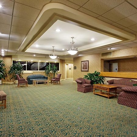 Holiday Inn Express Hotel & Suites Huntsville University Drive Interior photo